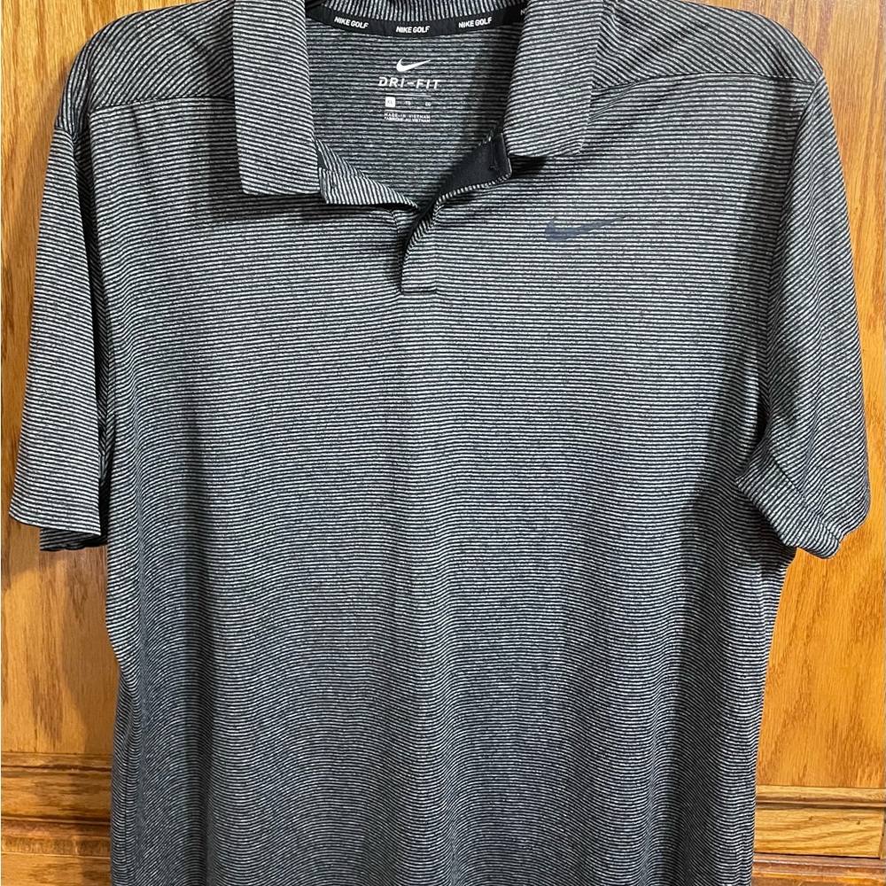 Nike Men's Black Polo Shirt